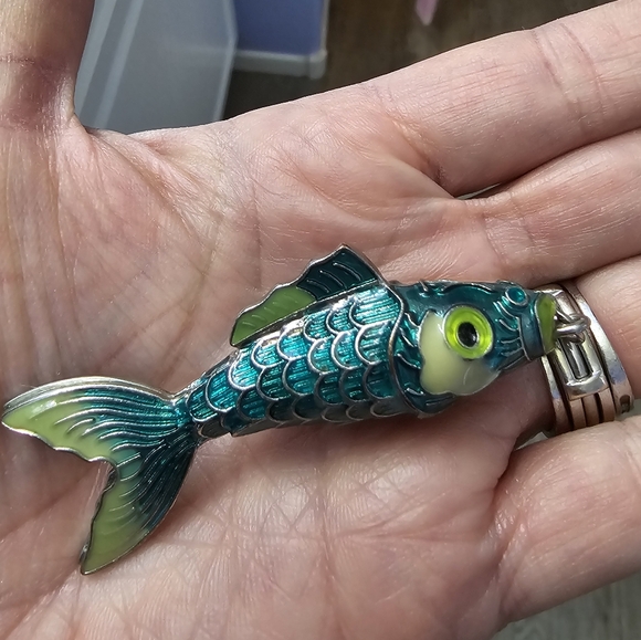 Enamel Fish Pendant - Picture 4 of 4